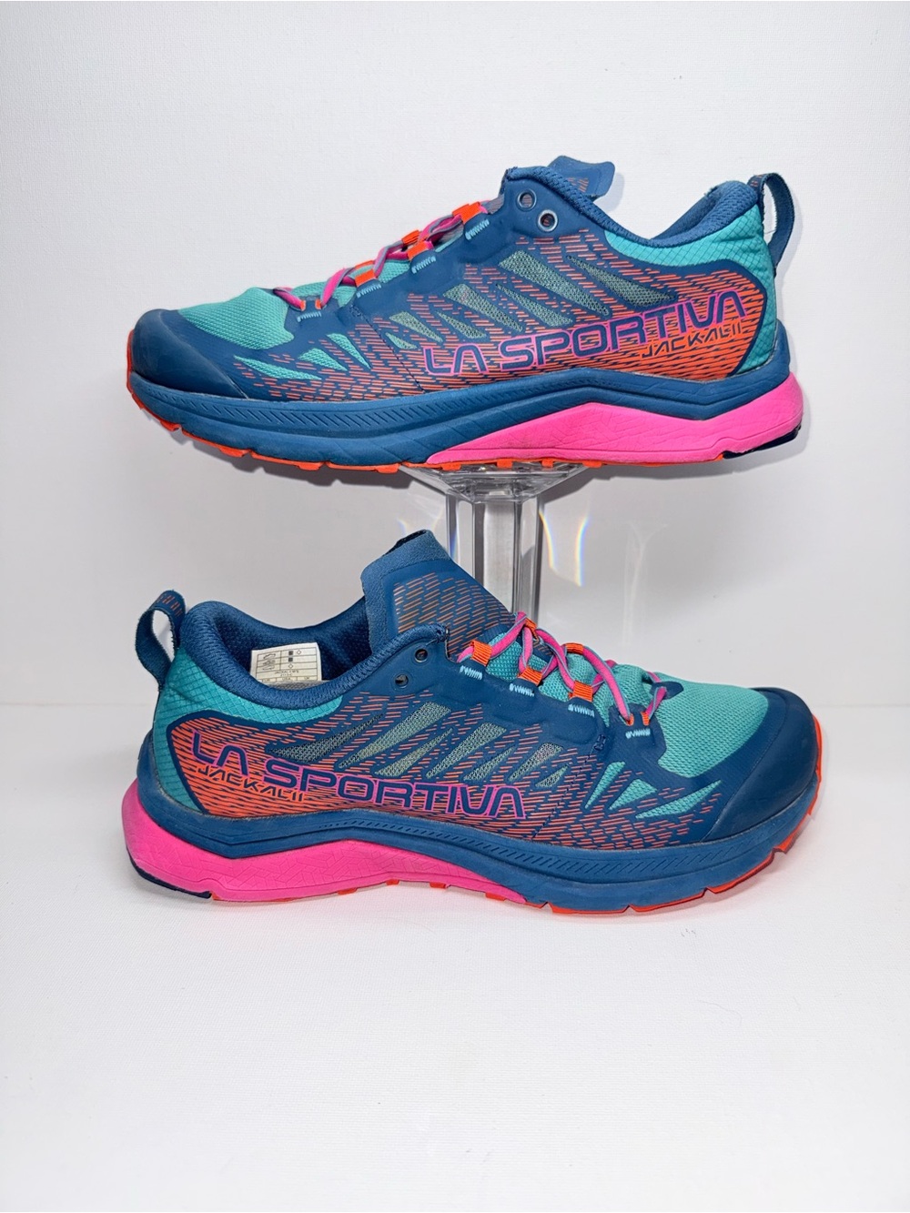 LA SPORTIVA JACKAL ll Sneakers in Teal, Navy Green & Pink